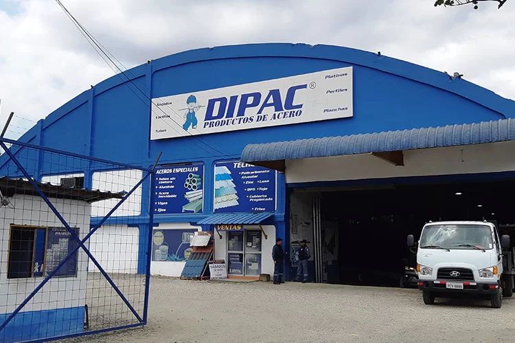 Fachada de la sucursal Dipac en Guayaquil Norte