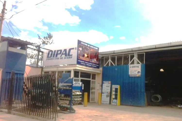 Fachada de la sucursal Dipac en Quito Sur 1
